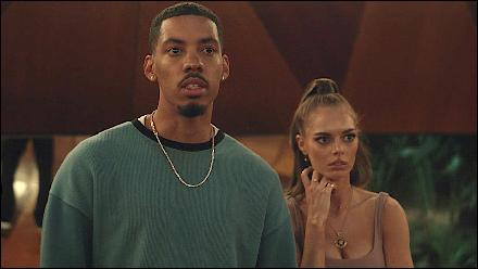 ZhUXMfLgg9-x4DUG4iMkXe6 (1280x720, 78 kБ...)