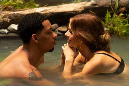 jessica-ben-nine-perfect-strangers (720x480, 64 kБ...)